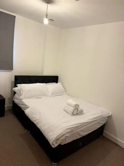 Two Bedrooms Flat In Stratford London United Kingdom